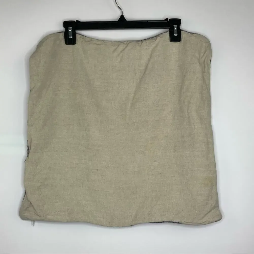 Pottery Barn cushion cover 20 in. X 20 in. Linen